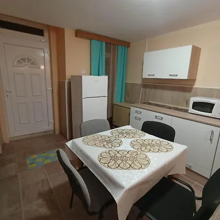 Kata Apartman