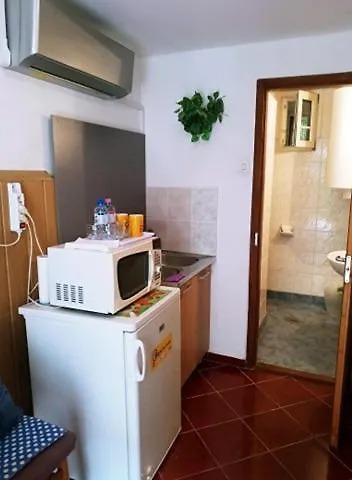 Kata Apartment