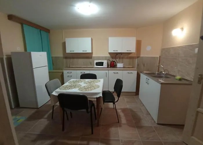 Apartment Kata *